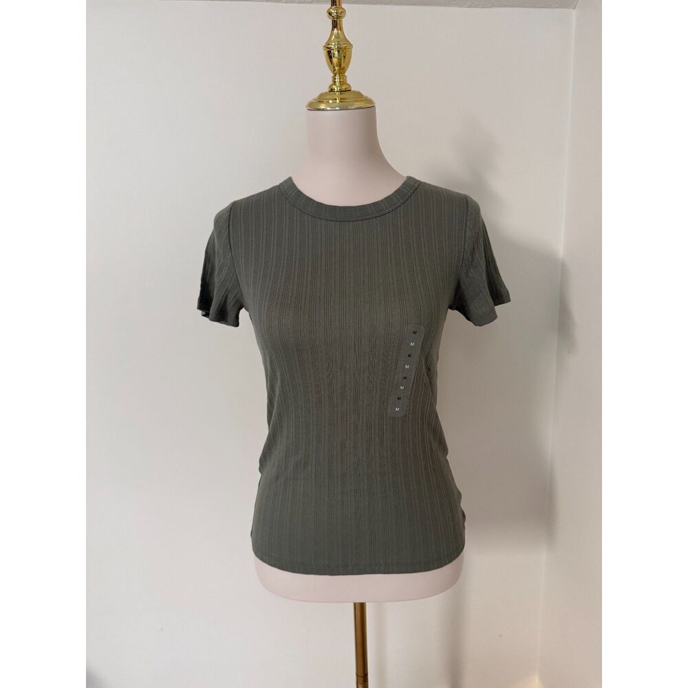 Gap NWT Ribbed Pointelle Crewneck T-Shirt Women’s M Olive Green Cotton Tee